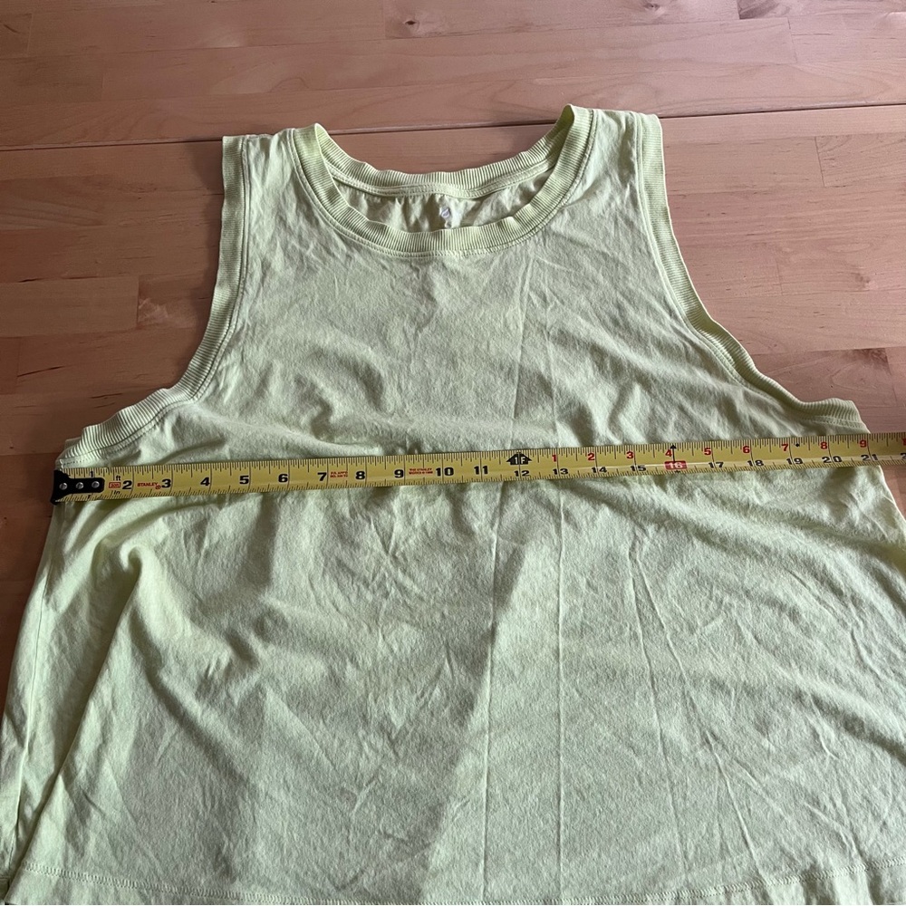 Lou & Grey Neon Yellow Green Sleeveless Muscle Tank Top Size XL - Picture 6 of 7